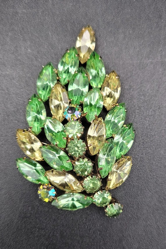 Uranium Glass Leaf Brooch - image 2