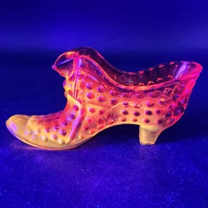 Fenton Amberina Hobnail Cat Head Slipper