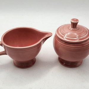 Fiesta Rose suikerpot en creamer