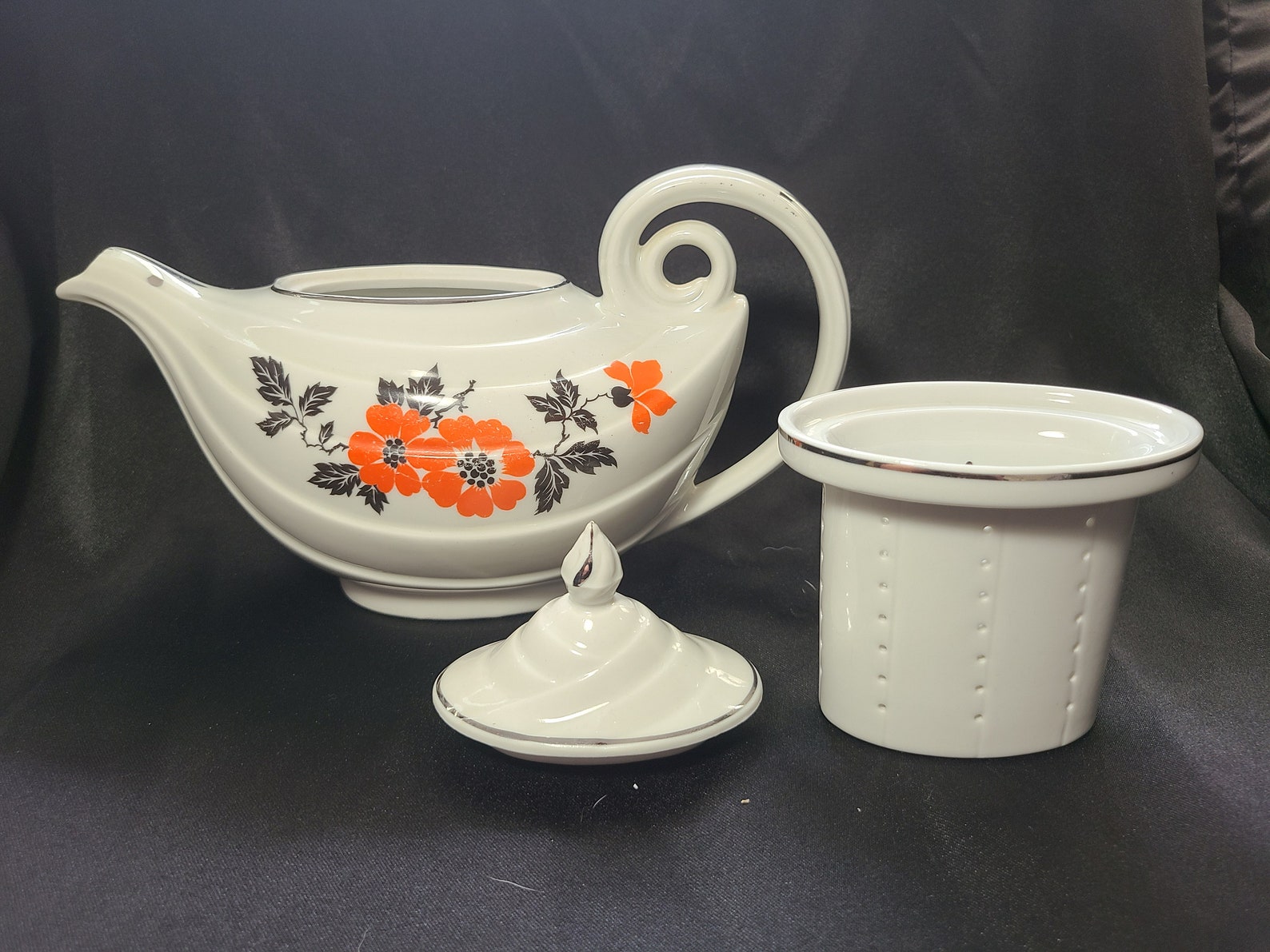 Hall China Red Poppy Platinum Accent Aladdin 6 Cup Teapot W/ Etsy
