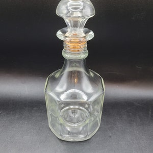 Clear Glass Liquor Decanter w/Stopper