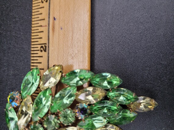 Uranium Glass Leaf Brooch - image 5