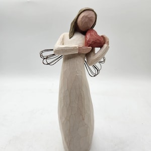 Willow Tree &quot;Angel of Heart&quot; Figurine