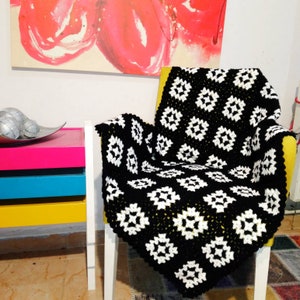 Granny Square crochet Blanket, black white colours, Afghan blanket