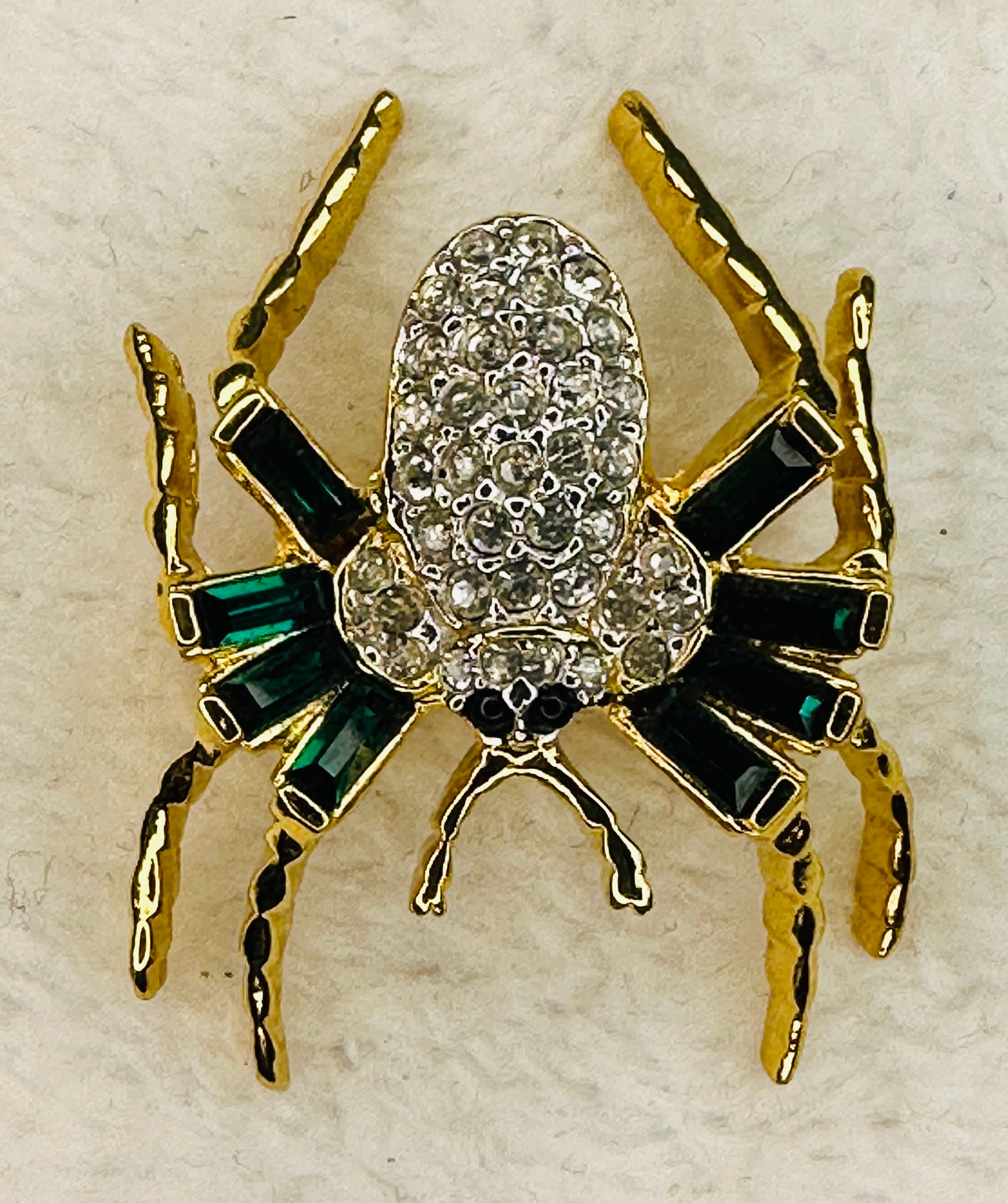 LC Green Rhinestone Spider Brooch - Vintage Rare - thethingsyouwear