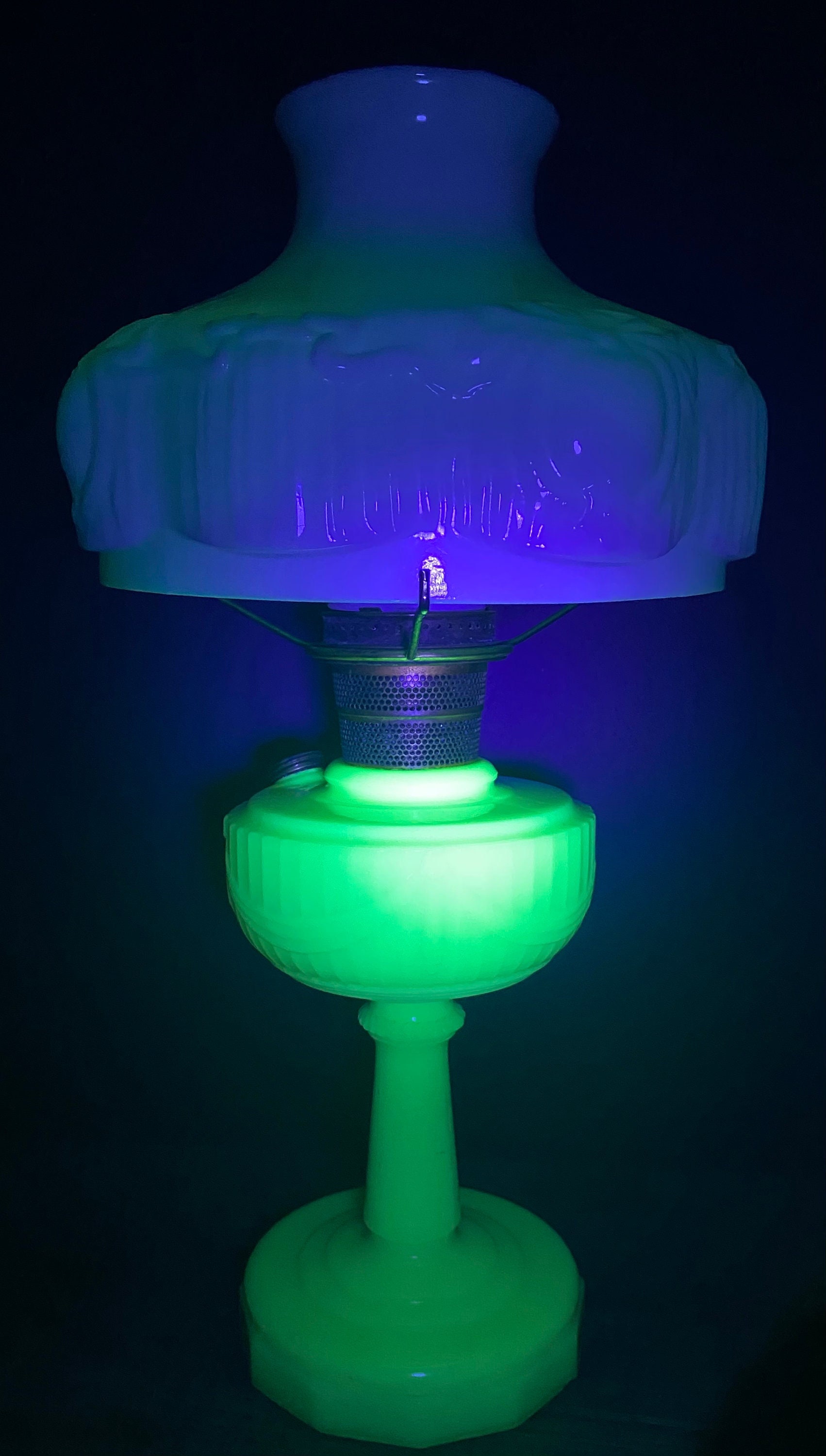 Etsy Finland MAXWELL With Uranium - Glass RESERVED Lamp Lincoln FOR Aladdin Glass/alacite Tall Kerosene/oil Drape Milk Shade