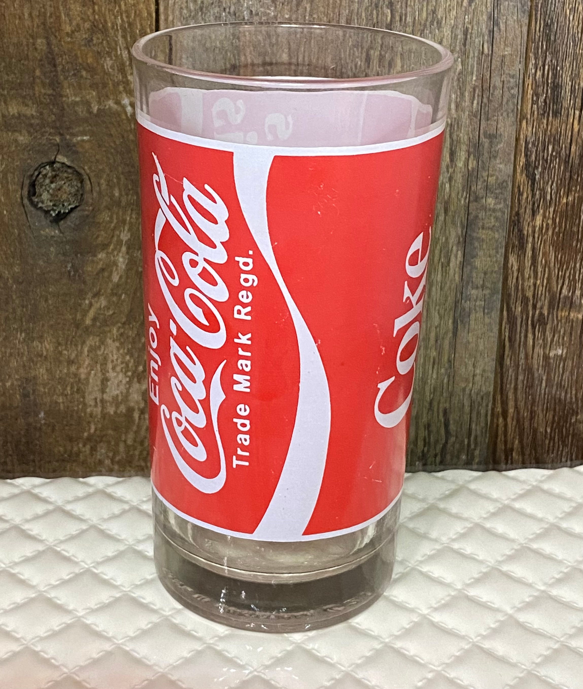 Verre Coca-Cola original logoté rouge et blanc, 5 pouces de haut St. Kits  et Nevis -  France