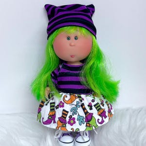 Little Mini Mia 9” Nines Artesanals d&#39;Onil Custom Light Skin Green Hair Halloween Witch Doll