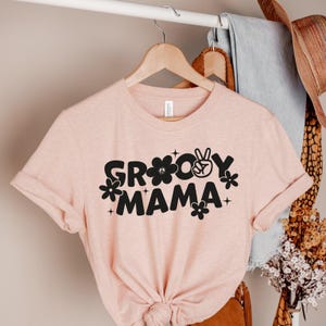 Groovy Mama Shirt, Stay Groovy Shirt, Groovy Tee, Groovy Birthday Party Outfit, Groovy Tee, Hippie Shirt, Groovy Party, Groovy Mom,Mom Shirt