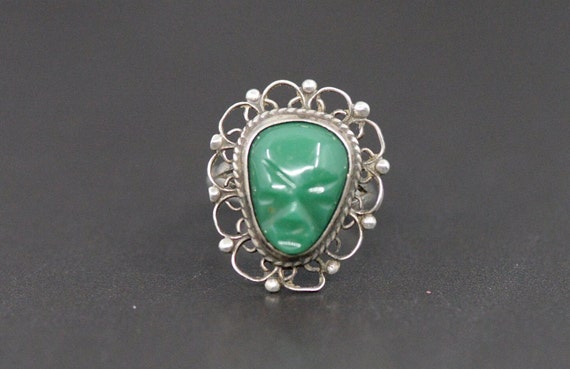 Vintage Sterling Silver Green Onyx Ring, Carved T… - image 2