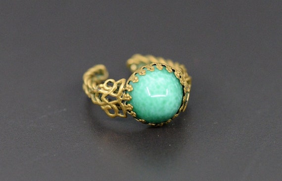 Vintage Brass and Glass Ring, Filigree Twisted Br… - image 1