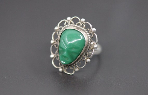 Vintage Sterling Silver Green Onyx Ring, Carved T… - image 1