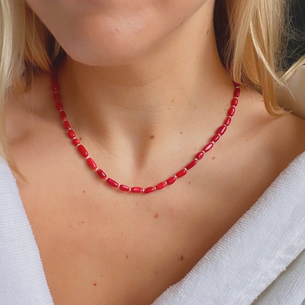 Red Coral and Pearl Necklace, Trendy Red Coral Necklace, Holiday Necklace, Red Beaded Necklace, Everyday Necklace, Gemstone Necklace