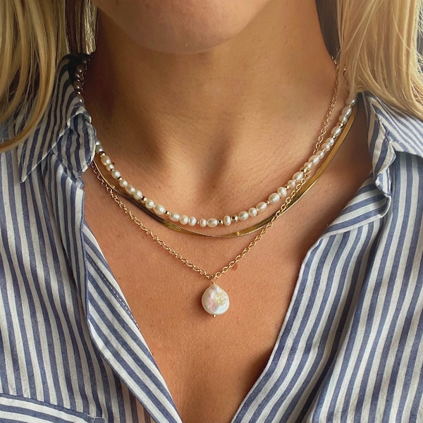 Dainty Pearl Necklace, Everyday Pearl Necklace, Thin Pearl and Gold Necklace, Casual Pearl and Gold Necklace, Y2k Necklace, Bridesmaid Gift