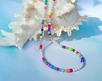 Multicolored Rainbow Pearl and Bead Necklace, Colorful Pearl Necklace, Rainbow Beaded Necklace, Gay Pride Necklace, Rainbow Choker Necklace