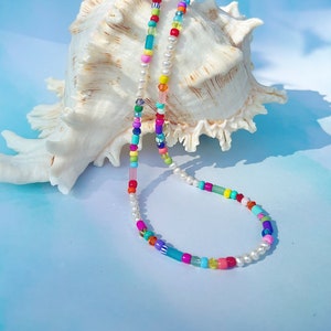 Multicolored Rainbow Pearl and Bead Necklace, Colorful Pearl Necklace, Rainbow Beaded Necklace, Gay Pride Necklace, Rainbow Choker Necklace