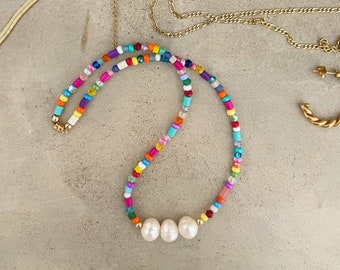 Rainbow Multicolored Bead and Pearl Necklace, Rainbow Necklace, Colorful Beaded Necklace, Pearl and Bead Necklace, Gay Pride Necklace