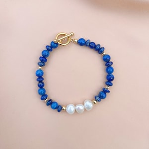 Pulseira de lápis-lazúli e pérolas de água doce com fecho de alavanca em ouro 14k, pulseira de contas azuis, pulseira de contas e pérolas, pulseira de lápis-lazúli