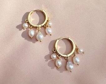Baroque Pearl Gold Hoop Earrings, Freshwater Pearl Huggies, Dainty Everyday Earrings, Bridesmaid Jewelry, Pearl Earrings, Mon Été Studio