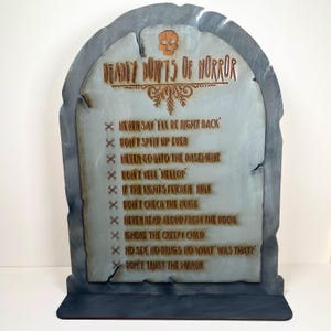Deadly Don'ts of Horror Wall Sign Door Sign Shelf Art, Movie Room Display Gift for Horror Decor Fans, Tombstone Decor