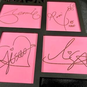 Letrero de autógrafo de madera inspirado en Black Pink que viene con obsequio gratuito, letrero personalizado, regalos de K-Pop, Jisoo, Jennie Kim, Rose, Lalisa
