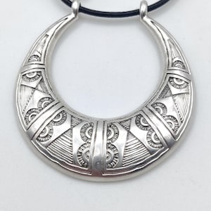 2 ciondoli a spirale a forma di luna in argento sterling, ciondolo a mezzaluna, ciondolo a luna in argento 925 ossidato, ciondolo celeste, ciondolo per bracciale, ciondolo per collana - Italia