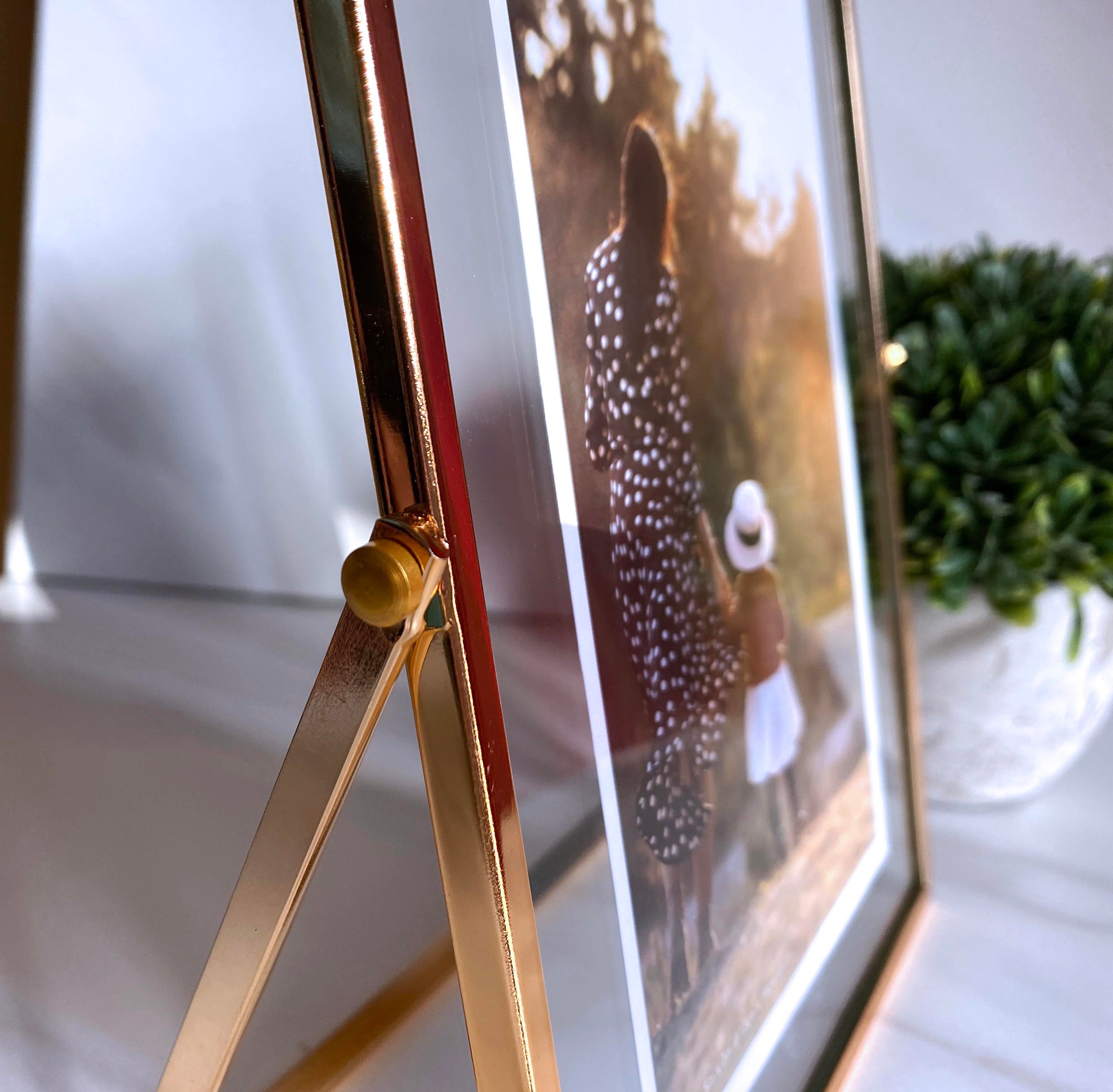 Modern Tabletop Glass Floating Picture Frame 4x6 or 5x7 Etsy