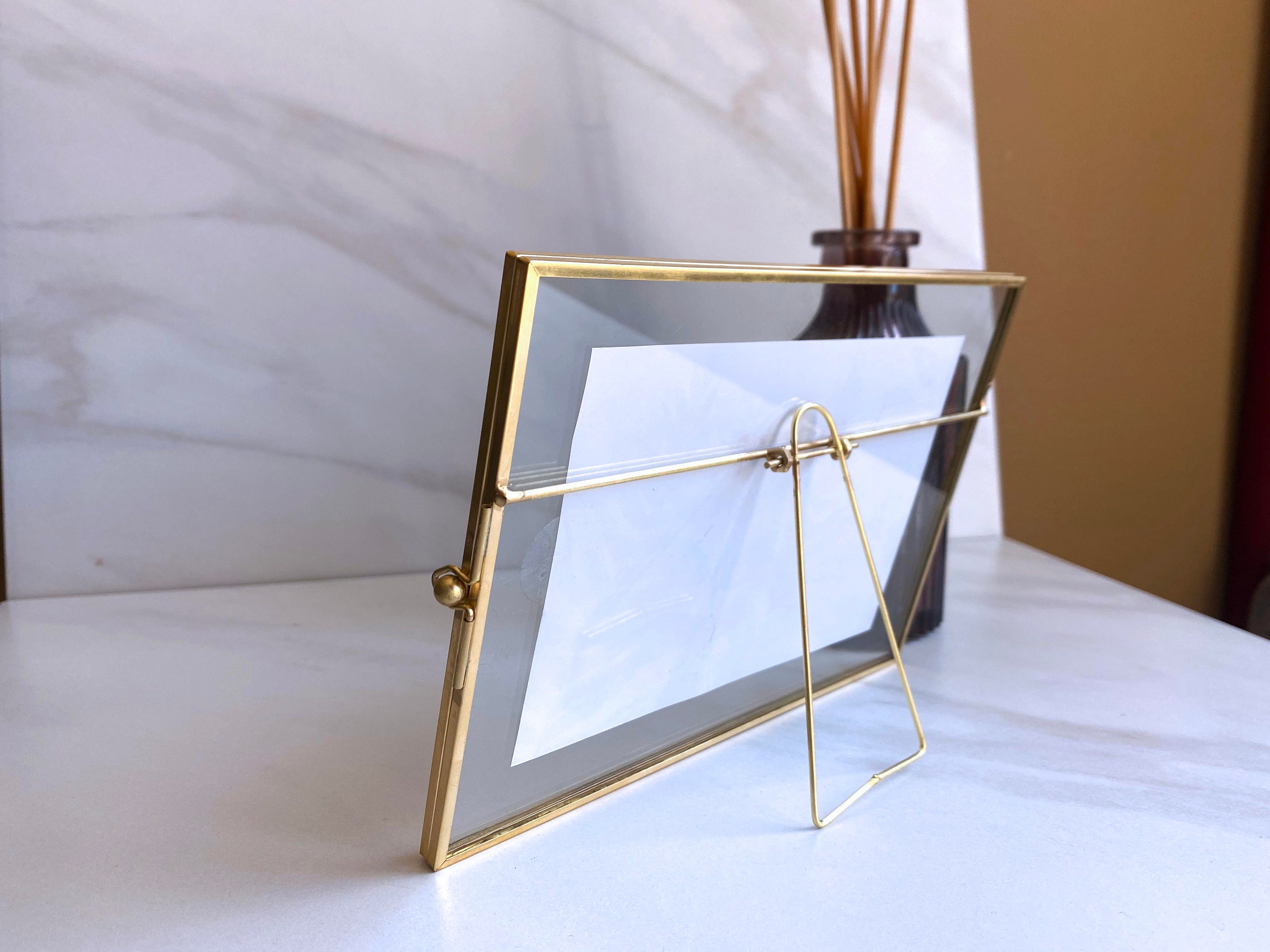 Horizontal Tabletop Glass Floating Picture Frame 4x6 Etsy