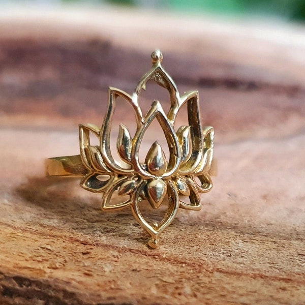 Gold Lotus Flower Ring / Boho / Buddha / Flower / Ethnic / Rustic / Tribal / Gypsy / Festival / Indian / Healing / Festival