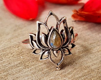 Bague Labradorite Argent / Fleur de Lotus / Anneau Lotus /  Ethnique / Rustique / Hippie / Indienne / Bouddha / Tribal / Gypsy / Boho