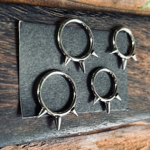 Piercing de anillos con púas de titanio / Hélice / Septum / Hipoalergénico / Joyería corporal / Extremadamente duradero / espaciador de lóbulo /