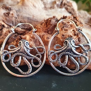 Silver Octopus Earrings / Pirate / Ocean / Tentacle Nautical / Sailor / Marine / Sea / Sealife / Fish / Animals / Nature image 1