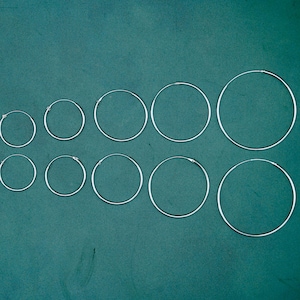 925スターリングシルバーイヤリング / マルチサイズフープ / フープイヤリング / スターリングシルバージュエリー / 女性へのギフト