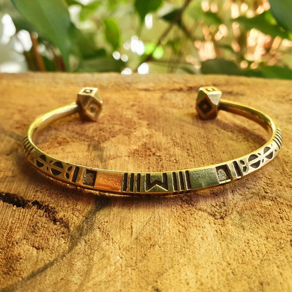 African Brass Bracelet / Tuareg Jewelry / Cuff / Boho / Ethnic / Costume / Bohemian / Medieval / Gypsy / Geometric /
