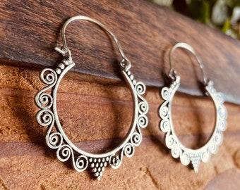Silver Boho Earrings / Boho Jewelery / Bohemian Look / Festival Fashion / Yoga / Gypsy / Rustic / Tribal Jewellery / Indian Design
