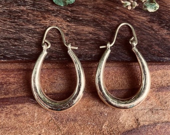 Chunky Golden Oval Hoop Earrings / Thick Hoop Earrings / Contemporary Jewelery / Modern / Boho / Rustic / Tribal  / Fashion Outfit