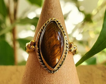 Tigeraugen-Messingring, Boho-Stil