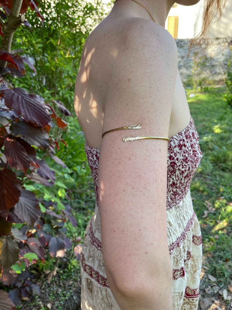 Hammered Brass Arm Bracelet / Boho / Tribal / Spiral / Bangle/ Ethnic / Rustic / Bohemian / Hippie / Body jewellery / Psy / Adjustable image 5