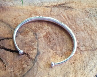 トゥアレグ族 TUAREG SILVER Bangle Bracelet 1301060_001_1200x1199.jpg?v=
