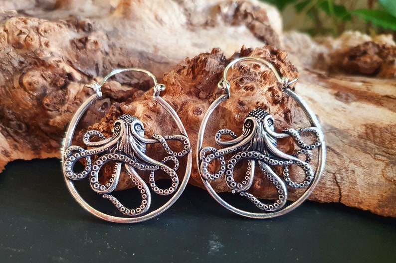 Silver Octopus Earrings / Pirate / Ocean / Tentacle Nautical / Sailor / Marine / Sea / Sealife / Fish / Animals / Nature image 1