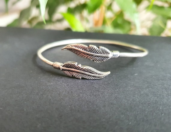 Silver Feather Bracelet - Azendi