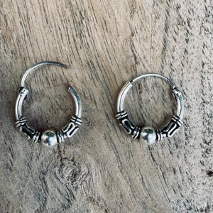 Sterling Silver 925 Hoop Earrings Bali Style Sleeper Dainty Hypoallergenic / Ethnic / Rustic / Bohemian / Gypsy / Hippie / Festival / style zdjęcie 3