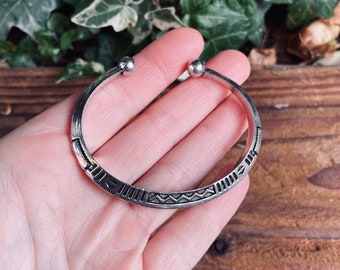 African Silver Bracelet / Tuareg Jewelry / Cuff / Boho