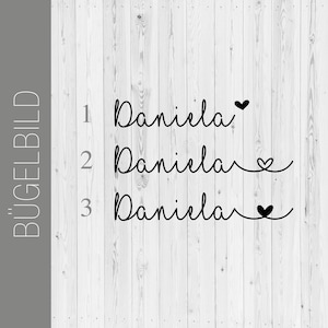 Könnte beinhalten: Drei Variationen des Namens "Daniela" in Kursivschrift mit einem Herzsymbol neben jedem Namen. Die Zahlen 1, 2 und 3 stehen neben jedem Namen.