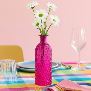 Pink glass bottle – glass vase – decorative bottle with honeycomb structure – vintage glass vase – table decoration – gift idea