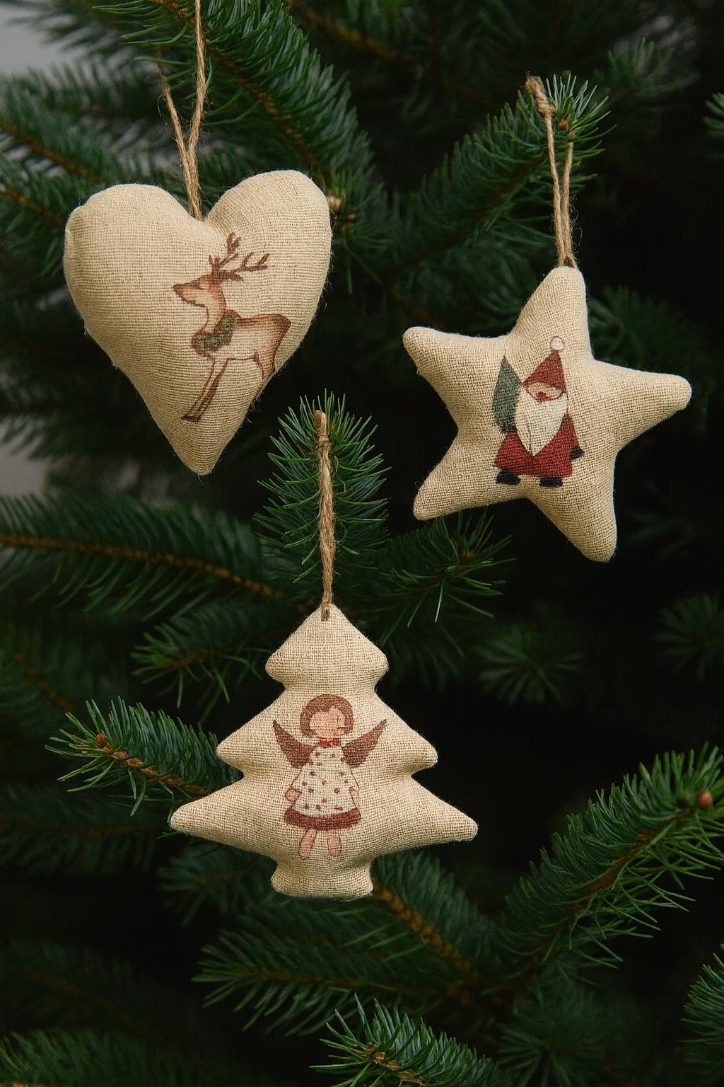 49-teiliges Weihnachtsanhänger-Set Aus Holz – Mit Schnüren Für Baum, Tür & Deko