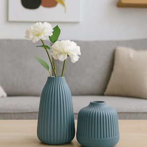 Blue Vase, Modern Flower Vase with Grooves - Vase for Dried Flowers and Fresh Flowers - Table Decoration - Gift Idea - 2 Sizes