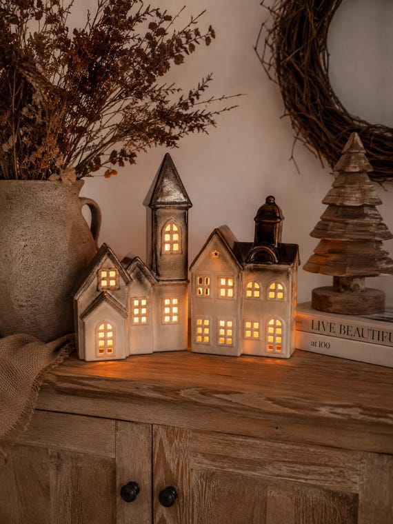 LED Lichthaus Steinzeug, beleuchtetes Weihnachtshaus, Keramikhaus, Weihnachtsdorf, Weihnachtsdeko mit Licht – Geschenkidee Weihnachten