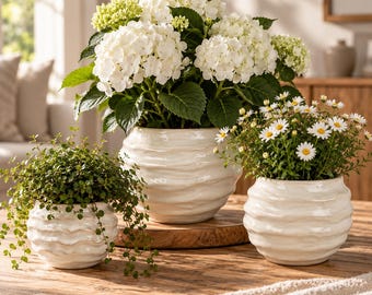 Vaso da fiori bianco, fioriera per piante da interno – vaso in ceramica ondulato – bianco crema – decorazione per soggiorno – 3 misure – arredamento moderno per la casa