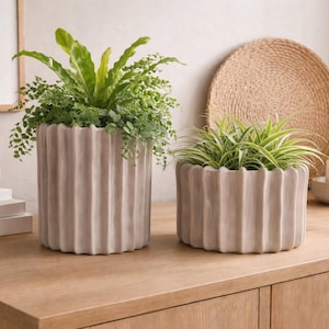 Nowoczesna doniczka w kolorze szaro-brązowym z żebrowaniem, szkliwiona ceramika, doniczka, dekoracja salonu, 3 rozmiary - pomysł na prezent